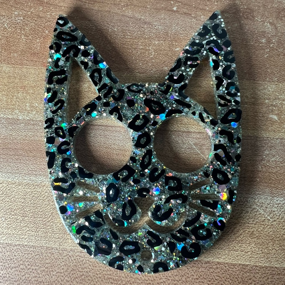 Leopard/Cheetah cat keychains (self defense) -NEW